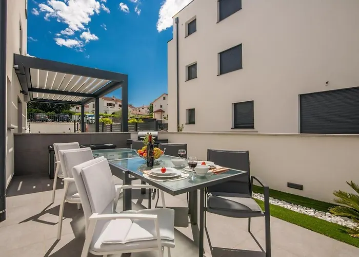 Family-friendly With Swimming Pool Vantacici, Krk - 19303 Apartment Malinska